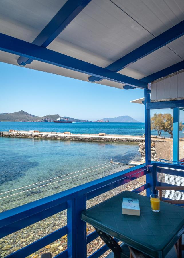 Blue Traditional Boathouse In Klima Klima  Exterior foto